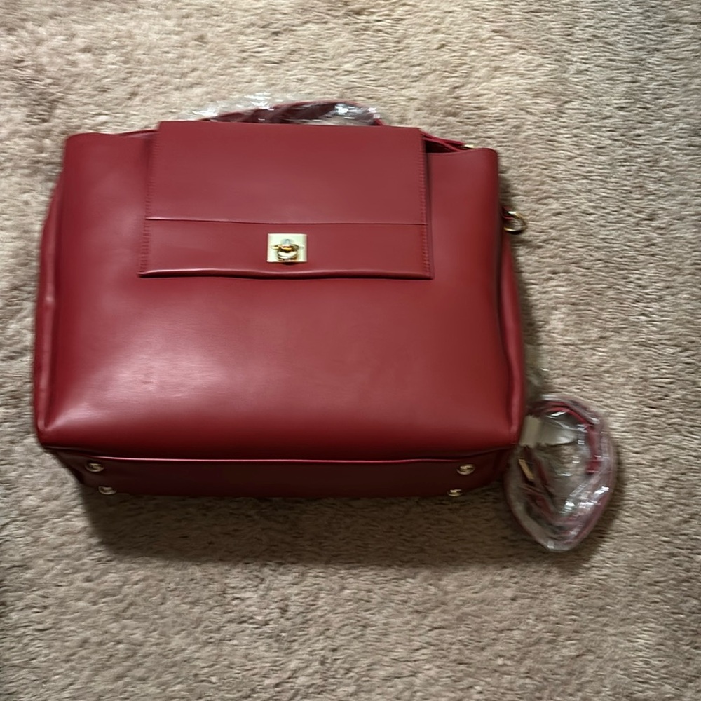 Red purse with removable strap